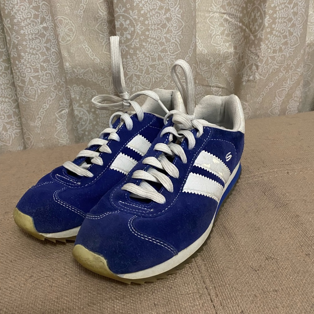 Blue retro sketchers